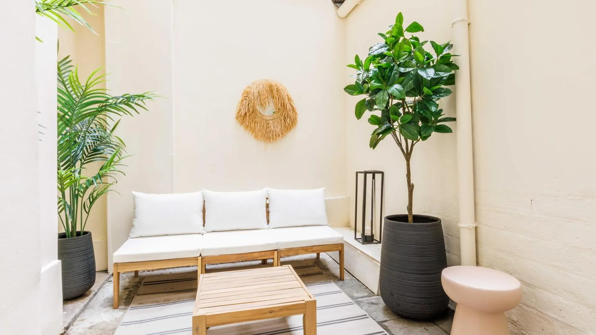 Superb Apartment With Patio 6P-2Bdr - Opera Grands Boulevards Paris